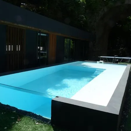 Golfe-juan Sleeps 10 Pool Air Con Wifi *