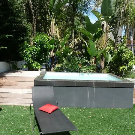 Golfe-juan Sleeps 10 Pool Air Con Wifi Гольф-Жуан